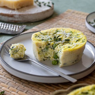 Cero harina y mucha proteína: la receta de calabacín ligera y práctica para la comida o la cena 