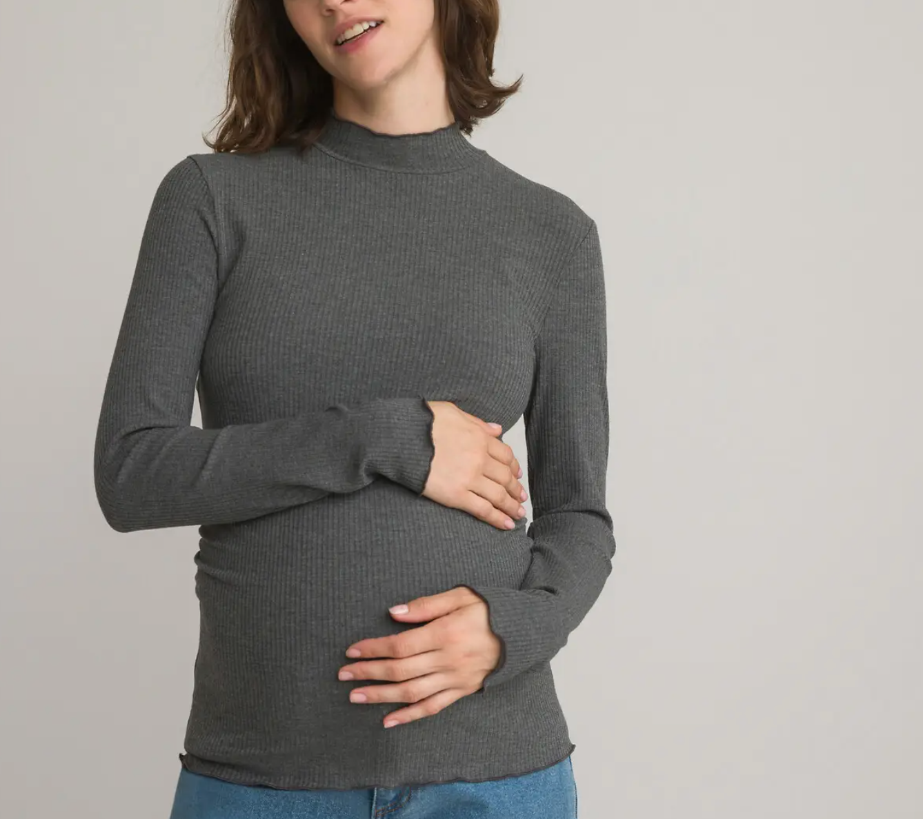 Camiseta premamá de manga larga y cuello alto