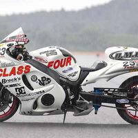 340 CV, 12 años yendo al corte y homologada para la calle. Esta Suzuki Hayabusa con nitro es una locura