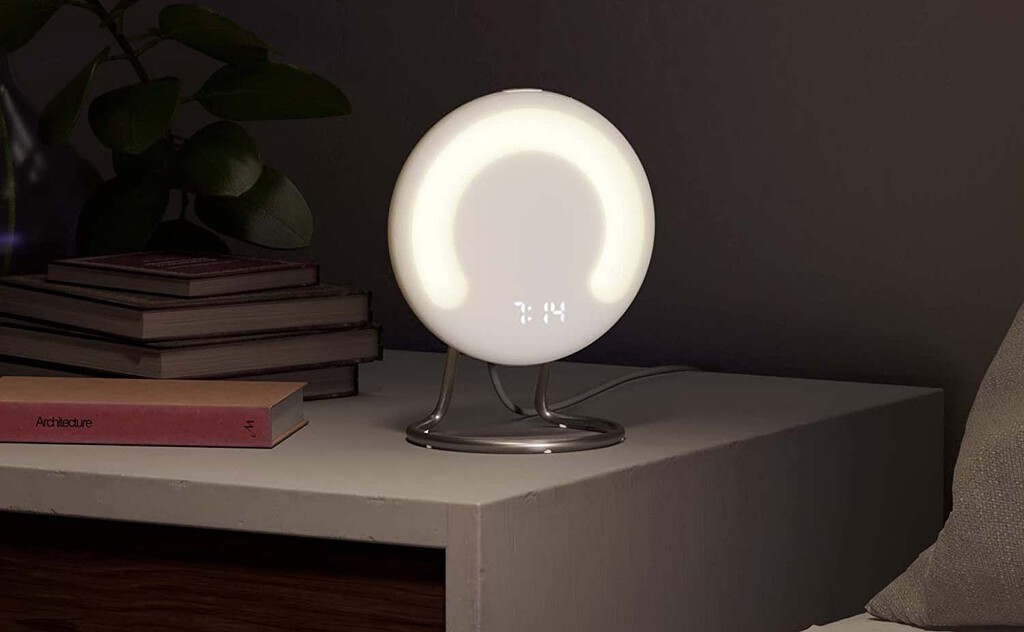 Amazon anuncia el Halo Rise. Una lámpara de noche conectada y despertador que además mide la calidad del sueño