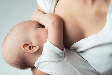 Amamantar al bebé está relacionado con un menor riesgo de diabetes para las madres