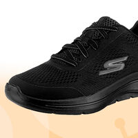 Amazon liquida a menos de la mitad de su precio original las zapatillas Skechers que buscabas para ir cómodo todos los días 