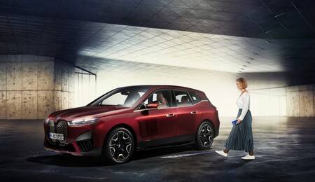 BMW anuncia la evolución de Car Key con la que podremos abrir nuestro coche sin sacar el iPhone del bolsillo