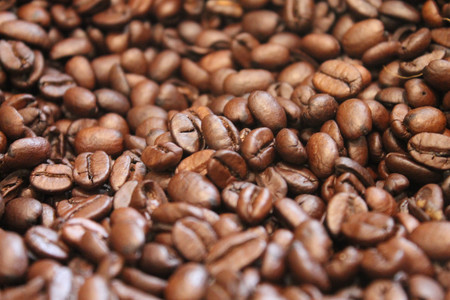 Lo que tienes que saber sobre la cafeína: cuánta es segura (y cuándo te estás pasando)