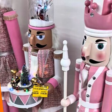 Dónde encontrar decoración navideña gigante para tu patio, jardín o balcón económica en el Centro Histórico de CDMX