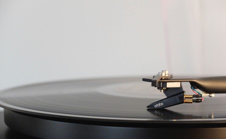 En un mundo donde hasta el silencio tiene dueño, un algoritmo ha generado todas las melodías básicas para reducir demandas de copyright
