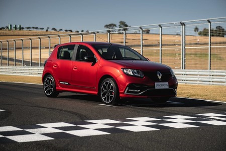 El Renault Sandero R.S. 2020 se viste más racing con su nuevo facelift