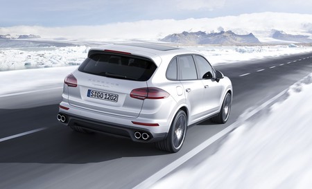 Porsche Cayenne Turbo S 2015