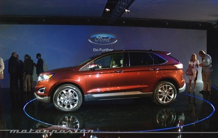 ford-edge-2015-colonia-650-04.jpg
