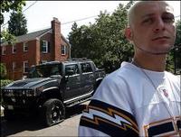 Tu Hummer es excesivo, por eso me lo cargo