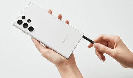 Samsung Galaxy S22 Ultra に統合された S ペン