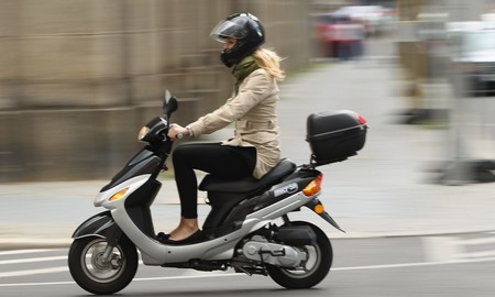 Cuándo una moto puede ir entre carriles y cuándo no en Ciudad de México