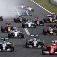 Las salidas son el punto débil de Mercedes 