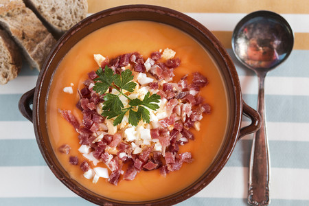Salmorejo y gazpacho: los ingredientes y las diferencias nutricionales entre los platos estrella del verano
