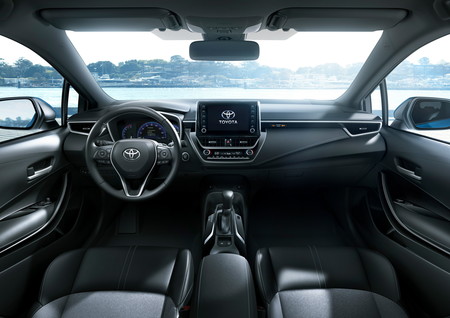 Toyota Corolla Hatchback 16