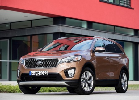Kia Sorento 2015 1024x768 Wallpaper 03