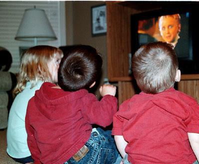 La violencia televisiva puede multiplicar por tres la agresividad de nuestros hijos