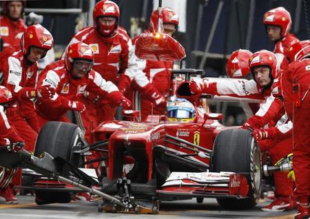 Los equipos no aceptan las dos paradas obligatorias por carrera