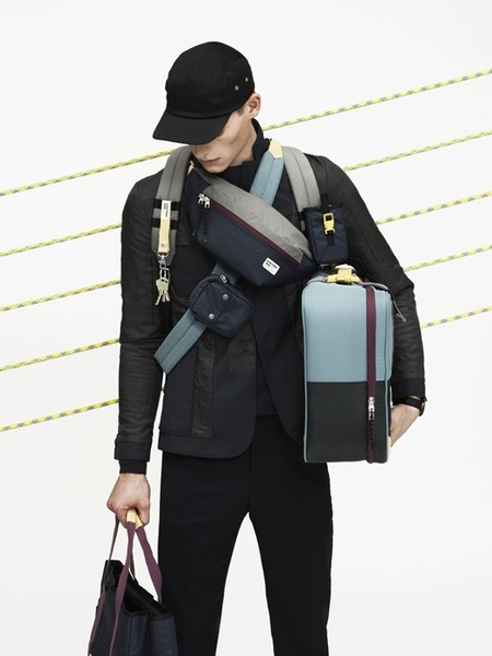 ¿Lo tuyo es el minimalismo y los color block? Entonces Eastpak tiene algo para ti