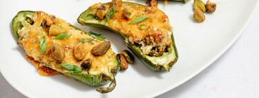 Cómo hacer una botana de jalapeños en escabeche rellenos de queso y pistaches para disfrutar el fin de semana 