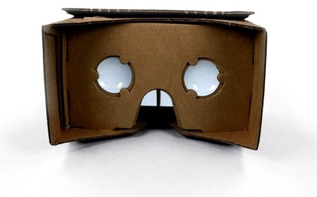 Google te enseña a fabricar tu propio casco de RV con una caja de cartón y un móvil