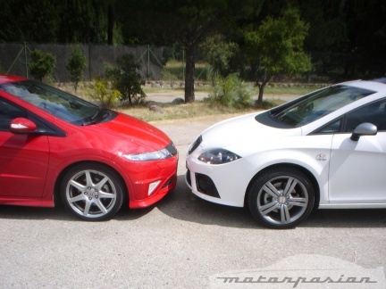 Honda Civic Type-R y SEAT Leon FR