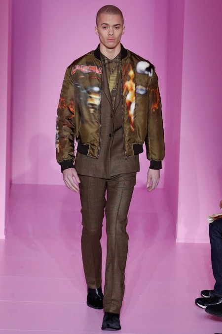 Más urbana imposible: Givenchy y su colección de invierno se presentan en París