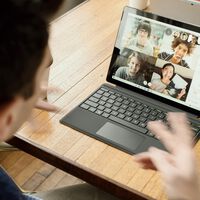 Suplantan a todos sus jefes y le roban 23,8 millones de euros. Estafadores utilizan Deepfake para el primer gran robo con IA