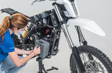 Dayna Moto Electrica Offroad Salvamento Rescate 2