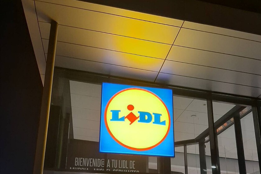 https://www.compradiccion.com/electrodomesticos-y-hogar/lidl-tiene-ventilador-techo-elegante-que-te-salvara-ola-calor-super-rebajado-tiene-luz-no-cuesta-45- euro