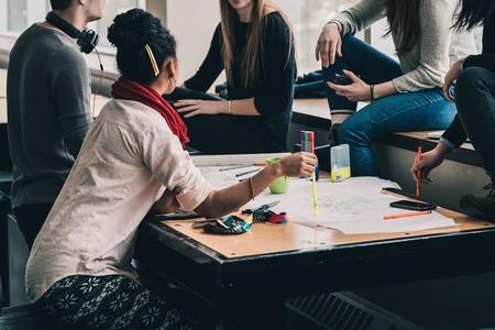 ¿En qué circunstancias puede perder un autónomo su prestación por cese de actividad?