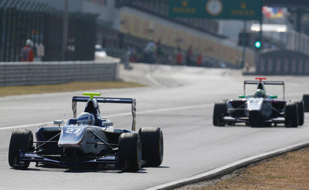Aaro Vainio y Robert Visoiu vencen en Hungaroring en la despedida antes de vacaciones