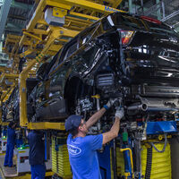 Ford despedirá al 19% de la plantilla de Almussafes: un ERE que afectará a 1.100 trabajadores por culpa del coche eléctrico 