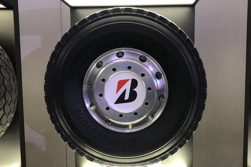 Bridgestone presenta una nueva serie de productos para SUV y camiones