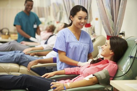 ¿Puedo ser donante de sangre? Todo lo que tienes que saber antes (y después) de donar