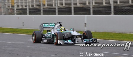 Nico Rosberg marca el mejor tiempo del primer día de pruebas en Barcelona
