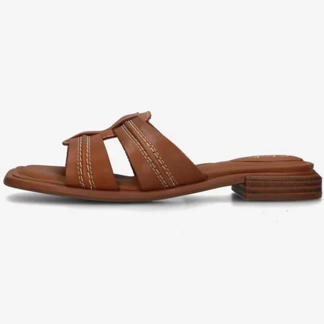 Clarks
Sandalias planas - coñac