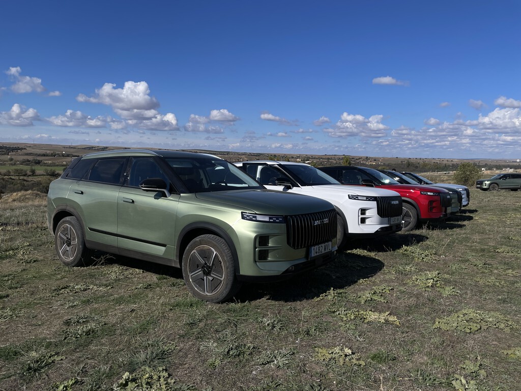 Jaecoo 7, primeras impresiones: un SUV borracho de equipamiento que tiene su mayor rival en casa con el futuro híbrido enchufable