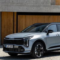 El SUV más vendido de Kia ya tiene precios: el nuevo Kia Sportage parte de menos de 36.000 euros para plantar cara a los Tucson, Tiguan o 3008