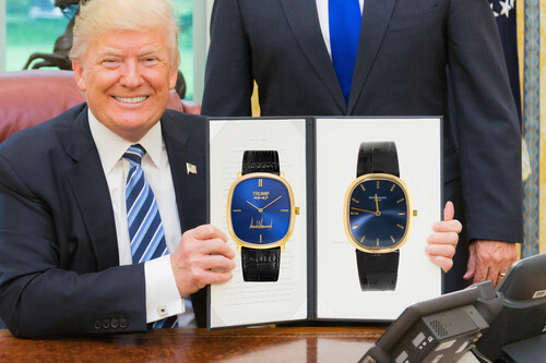Dicen Que La Imitacion Es La Forma Mas Sincera De Admiracion Si Eso Es Cierto Por Su Linea De Relojes Donald Trump Debe Admirar Mucho A Rolex Y Patek Philippe