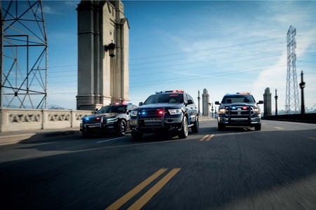 Dodge Charger y Durango Pursuit 2021, el terror de los maleantes llega recargado y con más potencia bajo el cofre