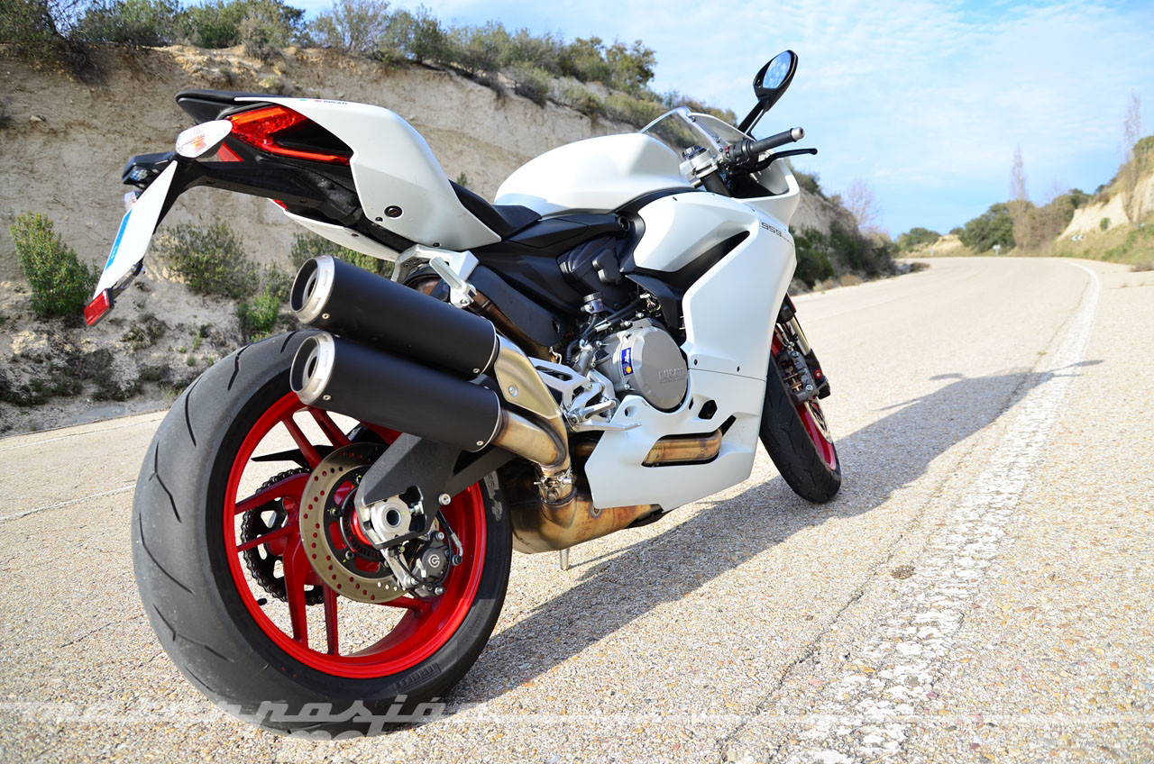 16.890 euros por una preciosa Ducati 959 Panigale blanca, ¿es el precio de la felicidad?