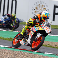 ¡Histórico! Victor Steeman consigue la primera victoria de la historia de KTM en Supersport 300