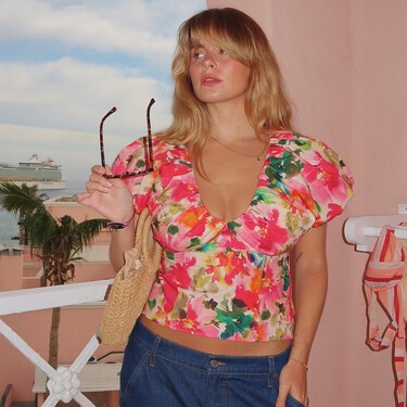 Zara tiene la blusa de abuela de los 80 que vuelve a ser máxima tendencia esta primavera: su estampado es inolvidable 