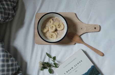 Porridge de avena con plátano. Receta saludable
