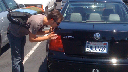 ¿A qué estarías dispuesto a renunciar para no vender tu coche? La pregunta de la semana