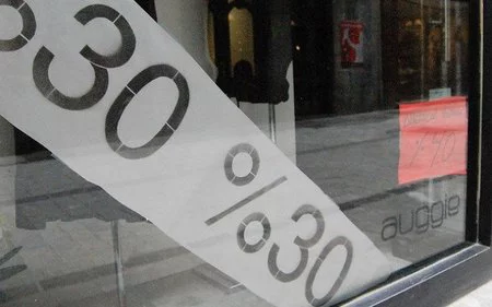 Cada español se gastará unos 90 euros en rebajas