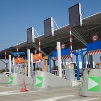 Fomento ratifica que las ambulancias no tienen que pagar peajes, ni en Galicia, ni en Asturias, ni en ningún lado