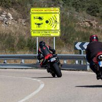 España tiene un problemón con las motos. Cada vez hay más, y más accidentes. Ya puede cambiar la cosa este 2025, o la DGT se va a enfadar mucho 