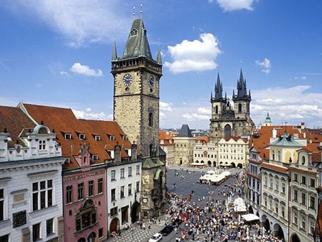 Cómo llegar del aeropuerto al centro de Praga 